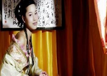 古装剧《梦回唐朝》剧情介绍