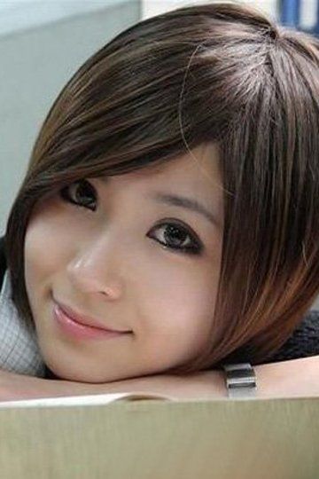 清纯学院风 中分短发最清丽气质