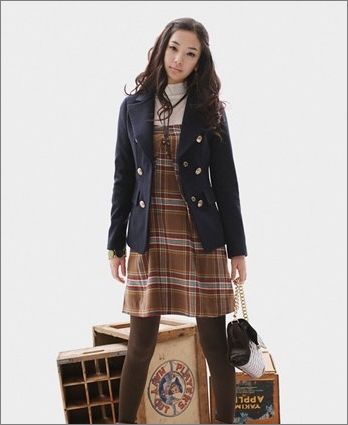 秋季约会百搭外套配秋裙性感熟女